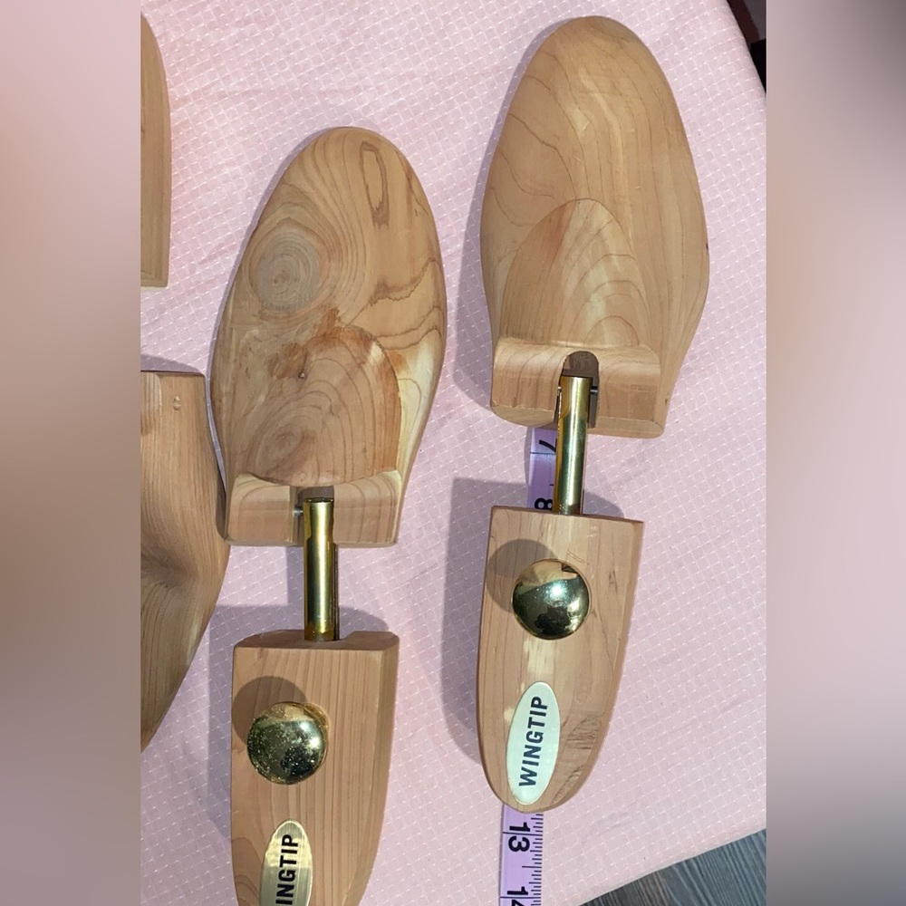 Cedar shoe trees 2 pairs - Picture 4 of 5